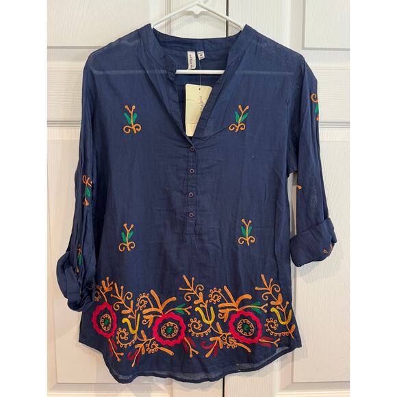 NEW Cotton Daisy  Floral Embroidered Blouse Tunic Shirt – Size Medium - Picture 1 of 6